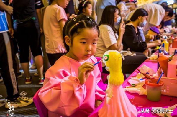 安徽滁州有一座定遠古城,有1500多年曆史,晚上比白天還熱鬧 安徽滁州有一座定遠古城,有1500多年曆史,晚上比白天還熱鬧