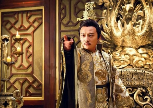 唐朝一地痞混混，埋葬父親時挖出龍穴，三十年後成為開國之君