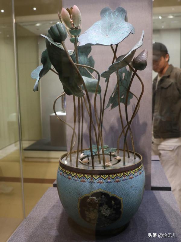 是玩具也是鐘錶,原本一對兒對兒的,如今分隔南博故宮兩地 是玩具也是鐘錶,原本一對兒對兒的,如今分隔南博故宮兩地