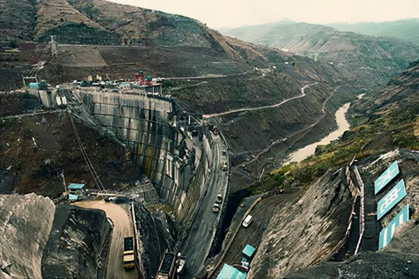 世界三大水電站，前兩個在中國，第二個投產後又是一座“印鈔機”