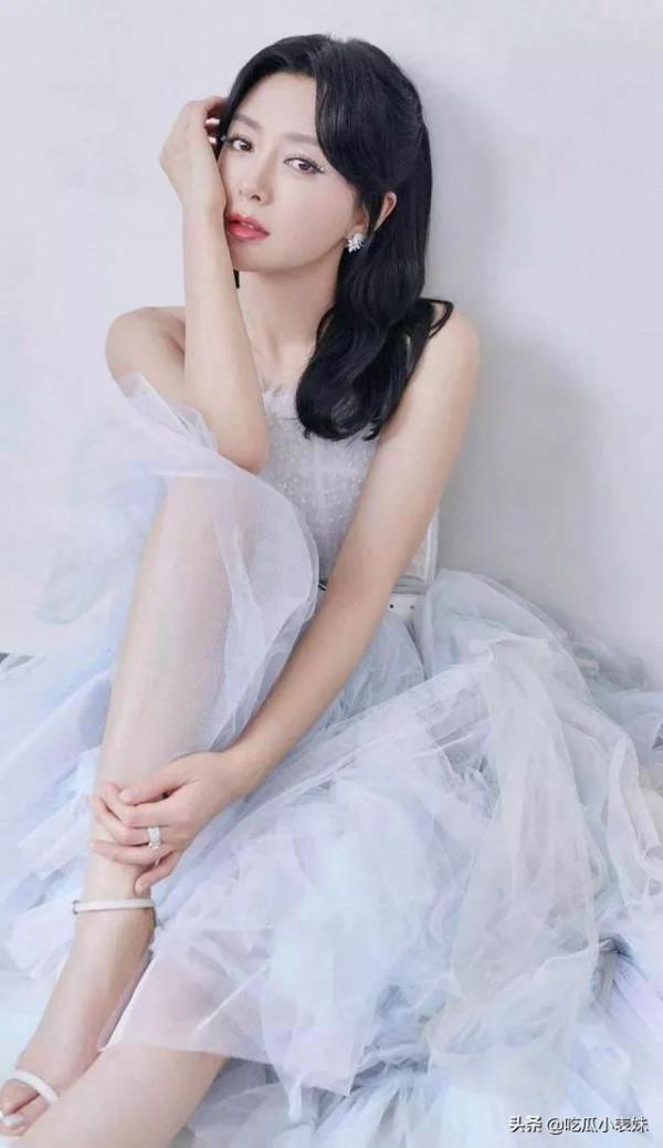 秦嵐，漂亮迷人，氣質優雅