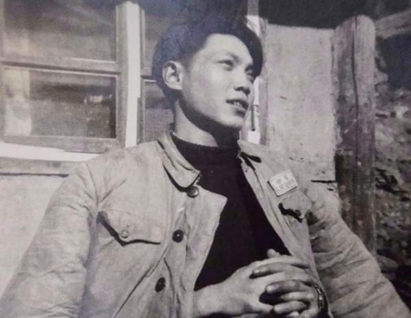 志願軍看見美軍在射程範圍內取水,班長:別開槍,得講信用 志願軍看見美軍在射程範圍內取水,班長:別開槍,得講信用