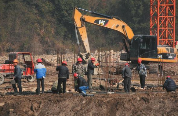 考古隊發掘戰國古墓，挖出特殊杯子，送往北京鑑定後興奮不已
