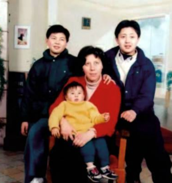 一位散落在中國的猶太人，回以色列被總理接見，兒子成億萬富豪