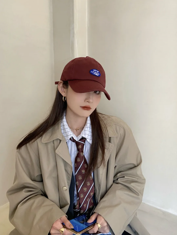 跟著宋祖兒買帽子後，頭都小了一圈……