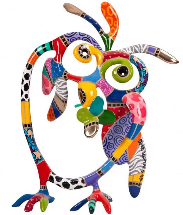 絢爛圖案結合細膩線條構建造型獨特的雕塑作品