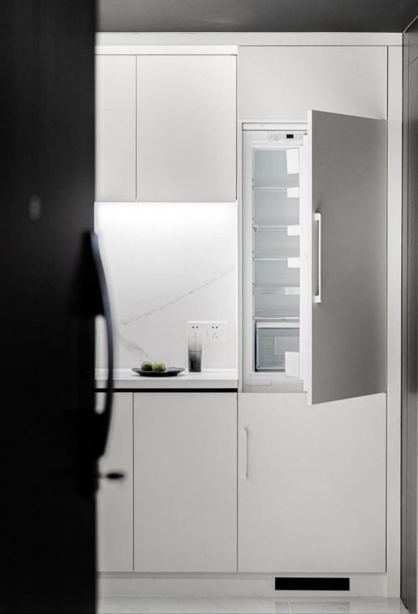 46平米的小空間,採用光影的設計,讓本來黑暗的空間變得通透 46平米的小空間,採用光影的設計,讓本來黑暗的空間變得通透