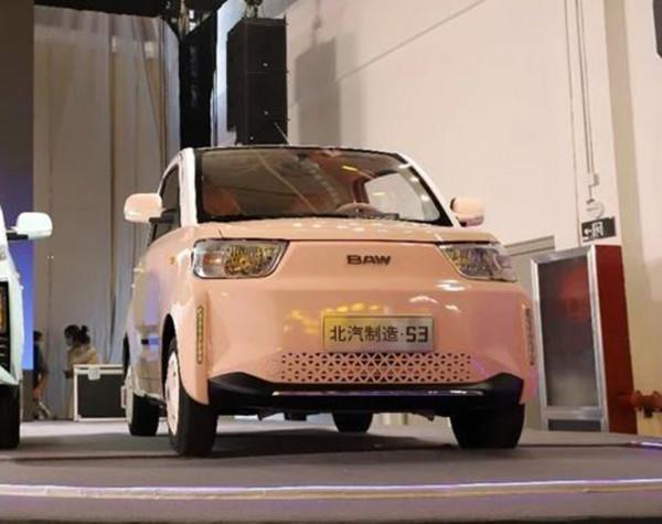 不止新款BJ212，北汽製造新款代步小車曝光，對標五菱宏光MINI