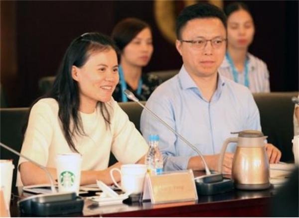 彭蕾：馬雲最信賴的女人、阿里的大財主，因長相被嗤笑霸氣回應