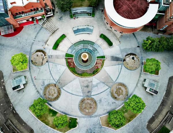 不是景區住宅小區，快二十年了，還有很多人來打卡