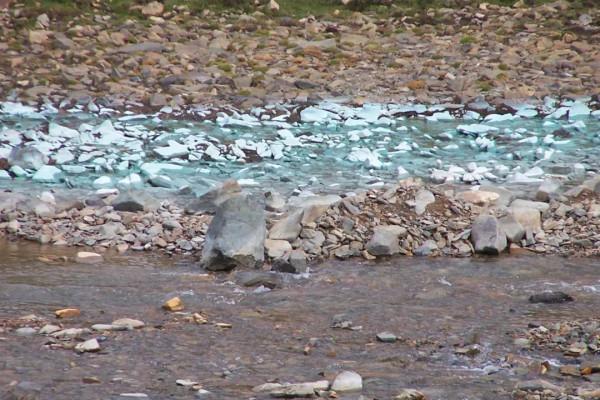 大自然的紅色戀曲 礦晶色彩的秘密 大自然的紅色戀曲 礦晶色彩的秘密