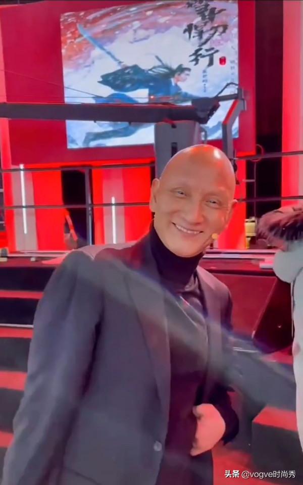 《雪中悍刀行》：“韓貂寺”帥氣亮相釋出會，“青鳥”大方秀兵器