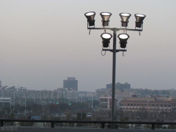 高房價時代,竟有大量房屋空置不用,空置率過高的問題怎樣解決? 高房價時代,竟有大量房屋空置不用,空置率過高的問題怎樣解決?