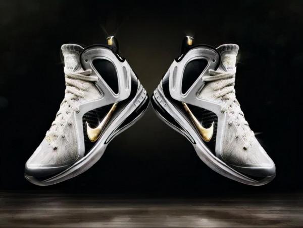 經典復刻的背後，被逐漸耗盡的情懷