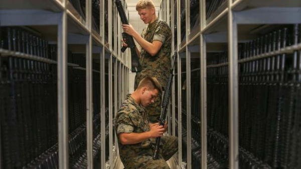 美國民眾，不玩槍，改玩炸藥了嗎？