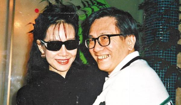 2004年黃霑去世:對成龍撒過尿,單挑過李小龍,還大罵劉德華3年 2004年黃霑去世:對成龍撒過尿,單挑過李小龍,還大罵劉德華3年