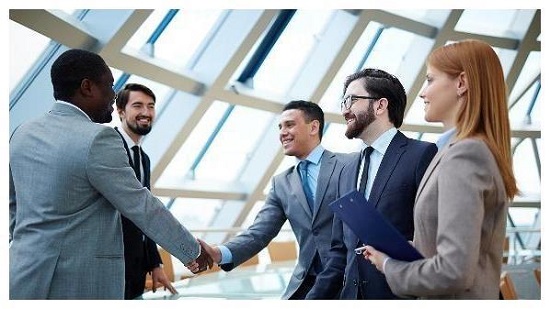 國慶婚禮季,男士參加婚禮穿什麼才不砸場? 國慶婚禮季,男士參加婚禮穿什麼才不砸場?