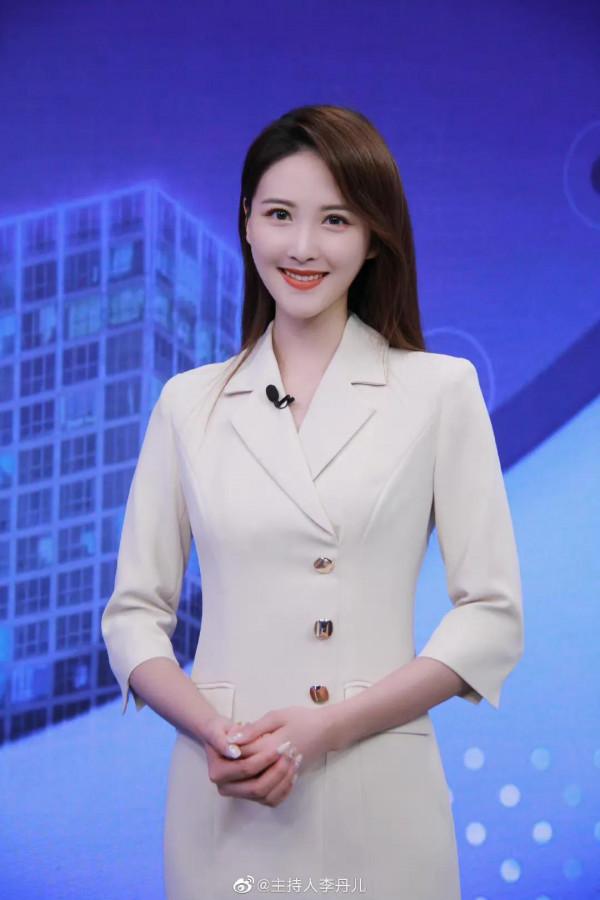 你永遠可以相信央視的審美系列：電影頻道主持人李丹兒