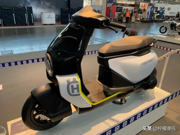 胡斯瓦納的電動車,好看 胡斯瓦納的電動車,好看