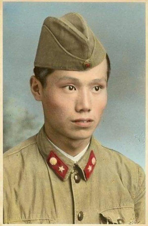 建國初期的共和國軍人：一組上色老照片，重溫那段激情燃燒的歲月