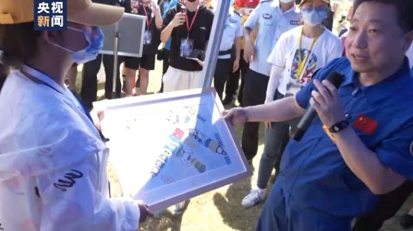 天舟再出發!發射現場楊利偉對話青少年 一起聊聊“星辰大海” 天舟再出發!發射現場楊利偉對話青少年 一起聊聊“星辰大海”