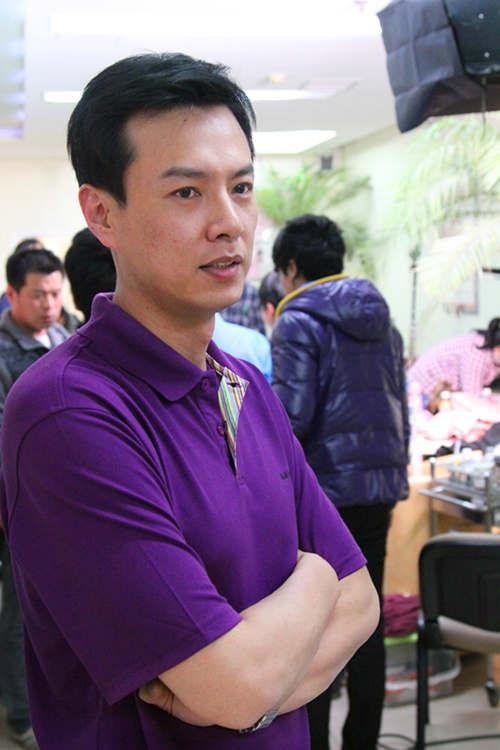 演員朱鐵：把普通妻子當成寶，用孝心托起母親晚年