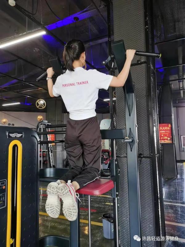 背部的訓練動作有哪些?該怎麼做 背部的訓練動作有哪些?該怎麼做