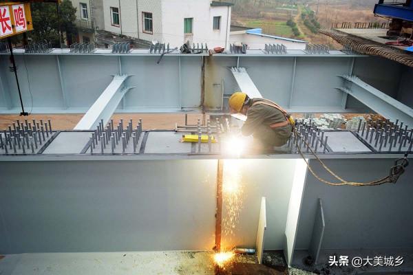 農村人1天干活8小時，獲“高收入”，看為啥不帶別人幹