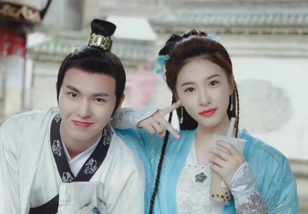 《聞香識公子》被群嘲？景甜被修成大頭娃娃魚，龔俊懸浮外太空？