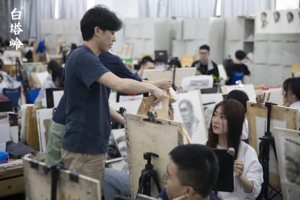 心有光華月自明 | 中秋佳節,白塔嶺的家人們節日快樂 心有光華月自明 | 中秋佳節,白塔嶺的家人們節日快樂