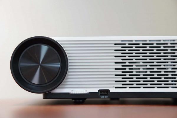 在家盡享影院體驗，大屏+高畫質+好音效—優派BK8超短焦鐳射電視