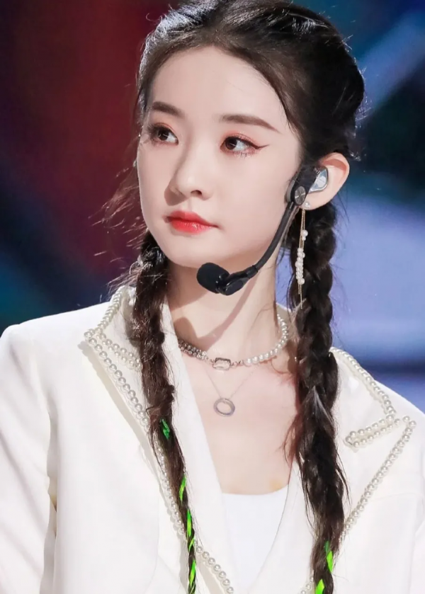 人中長、面中長，如何化妝不顯老？