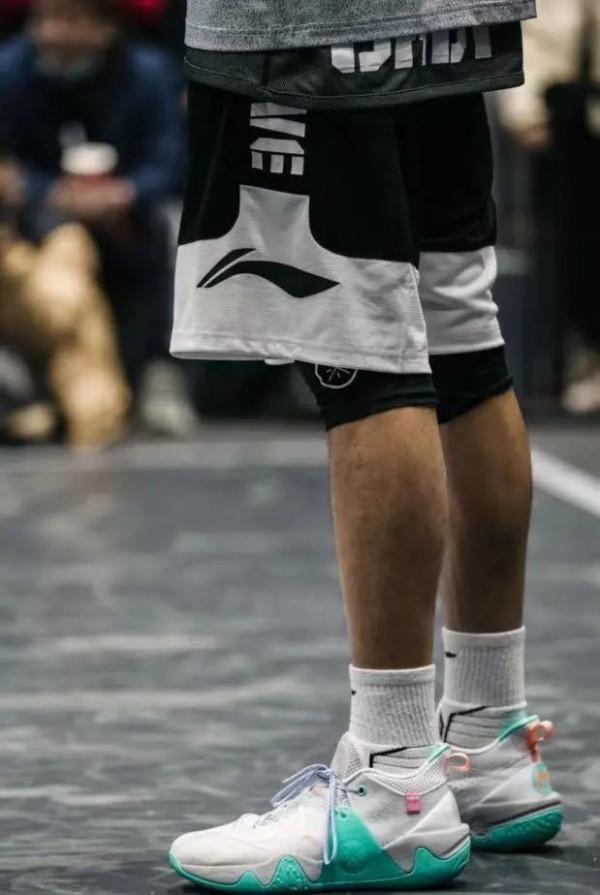 此韋少非彼韋少,屬於他的簽名鞋將要來到 此韋少非彼韋少,屬於他的簽名鞋將要來到