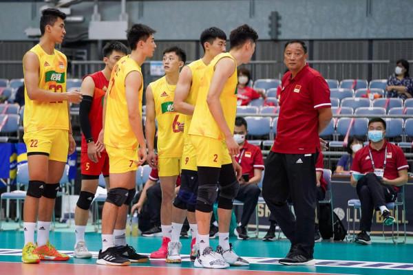 排球——亞洲男排錦標賽：中國隊不敵伊朗隊 無緣決賽