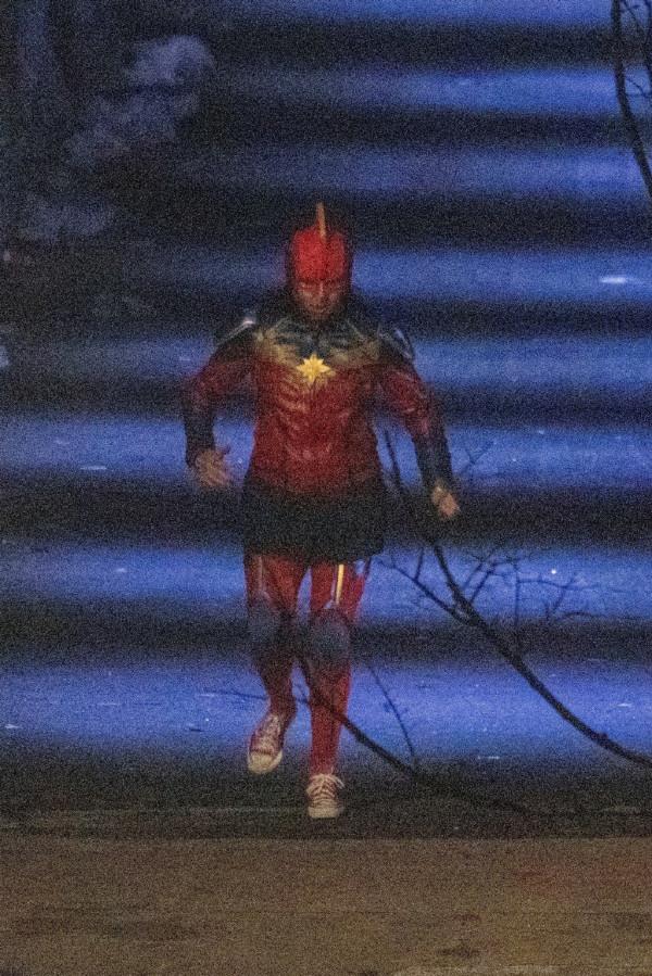 漫威新劇《驚奇女士》新片場照 身著戰衣亮相 漫威新劇《驚奇女士》新片場照 身著戰衣亮相