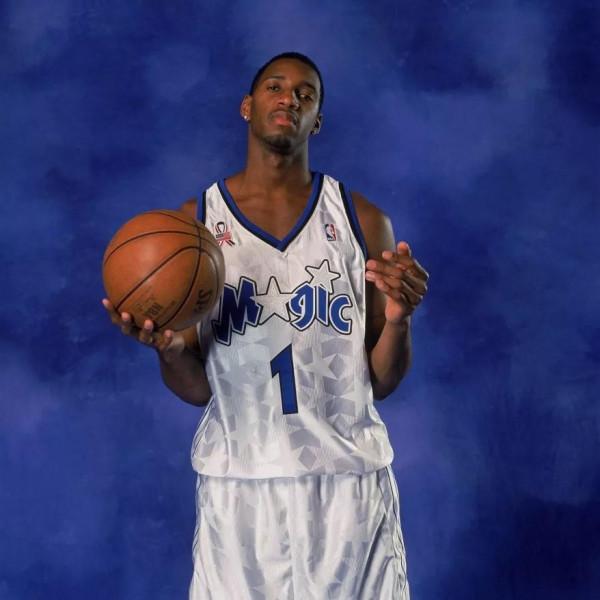 最有設計感球衣分4個等級:奇才球衣C級,湖人紫金S級,那SSS呢? 最有設計感球衣分4個等級:奇才球衣C級,湖人紫金S級,那SSS呢?