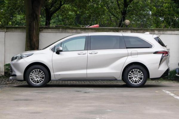 豐田賽那上市，能不能滿足多孩家庭需求？哪款配置最合適？