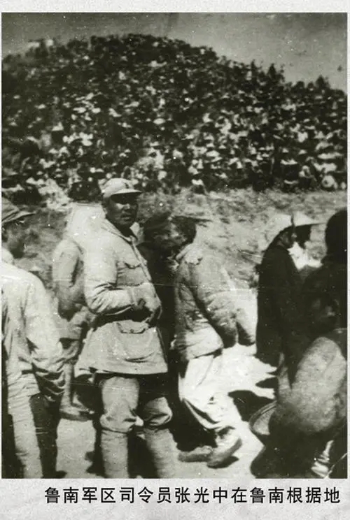 魯南軍區擊斃混世魔王，山東人民欣喜若狂，抬著屍體遊行洩憤