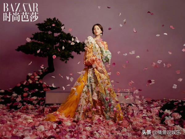 34歲劉詩詩又美出圈了！拍攝牡丹花間大片，優雅華麗好似花仙子