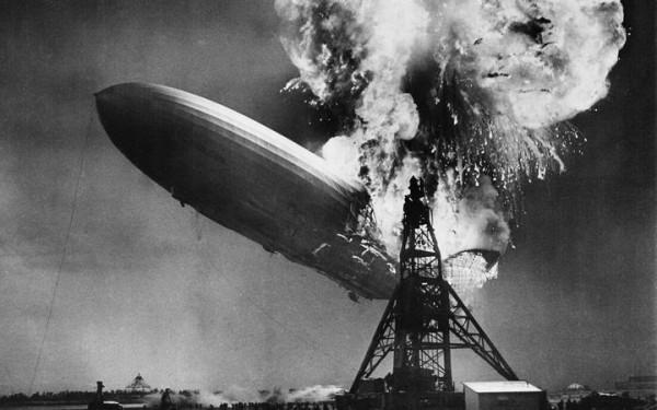 聊一聊《紅色警戒》中令人聞風喪膽的兵種——基洛夫飛艇 聊一聊《紅色警戒》中令人聞風喪膽的兵種——基洛夫飛艇