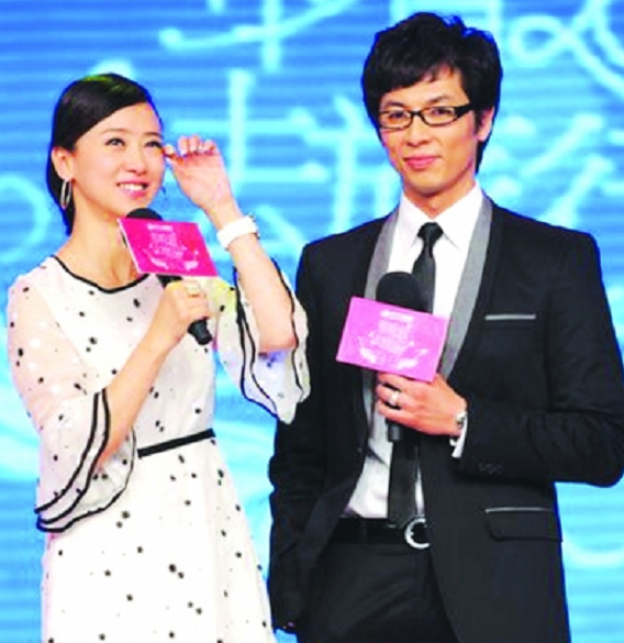 6位不靠煙燻妝黑化的“蛇蠍美人”,誰才是你的童年陰影? 6位不靠煙燻妝黑化的“蛇蠍美人”,誰才是你的童年陰影?