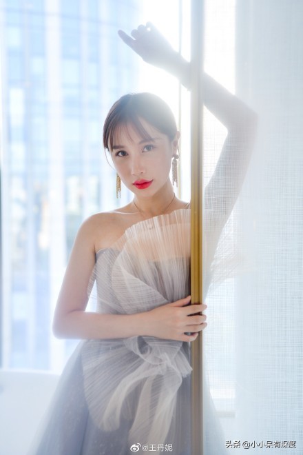 馬可是馬赫的弟弟，《花千骨》中的殺阡陌，他妻子王丹妮特別漂亮