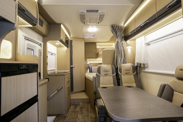 中美合資品牌，高階品質價格親民瑞弗V800E房車，為大廠品質點贊