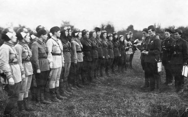 二戰期間，蘇聯的陸軍鋒芒畢露，可空軍和海軍為何“了無痕跡”呢