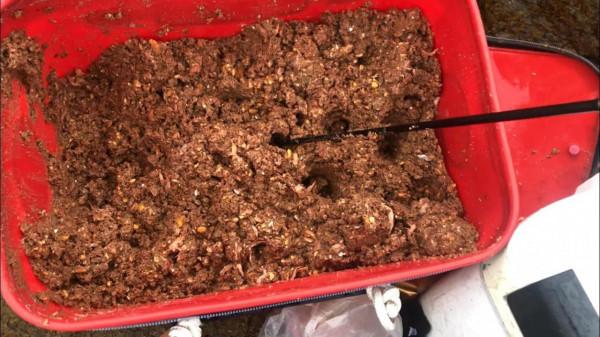 放長線釣大魚，如何遠距離做窩？浮游磯釣遠投打粉（誘餌）的技巧