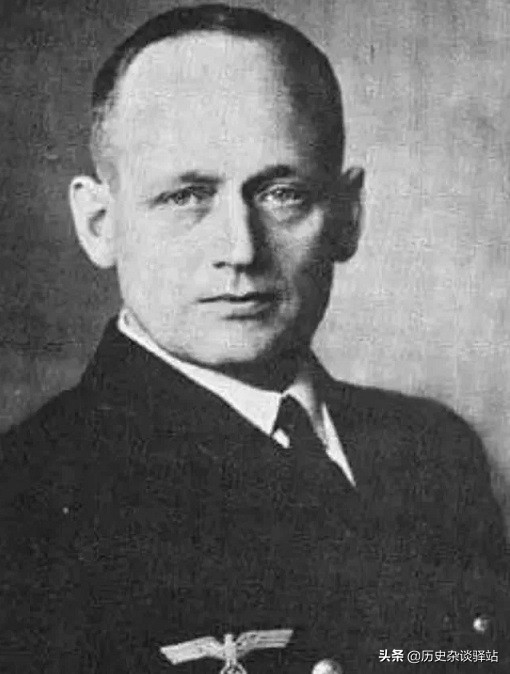 大西洋上的“潛伏幽靈”！孤苦伶仃的施佩伯爵號，艦長無奈自殺