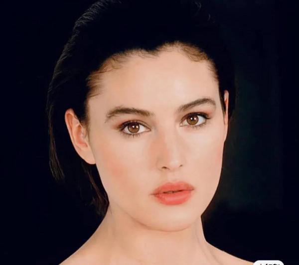 穿越歐洲的世紀美貌，地球球花莫妮卡年輕容顏無人超越