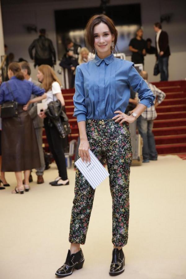 盧靖姍素顏無懼皺紋,打扮隨性自然卻女人味十足,韓庚有福了 盧靖姍素顏無懼皺紋,打扮隨性自然卻女人味十足,韓庚有福了