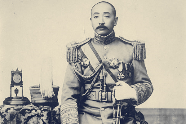 1948年川島芳子慘遭槍決,遺體手中緊握一紙團,上面寫著什麼? 1948年川島芳子慘遭槍決,遺體手中緊握一紙團,上面寫著什麼?