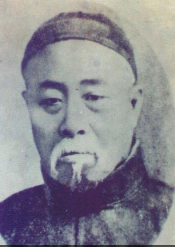 兩個武術大家爭著教他,幾乎學遍各家武功的褚桂亭,水平有多高 兩個武術大家爭著教他,幾乎學遍各家武功的褚桂亭,水平有多高